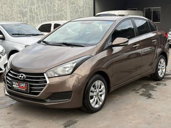 HYUNDAI HB20S 1.6 COMFORT PLUS 16V FLEX 4P AUTOMÁTICO